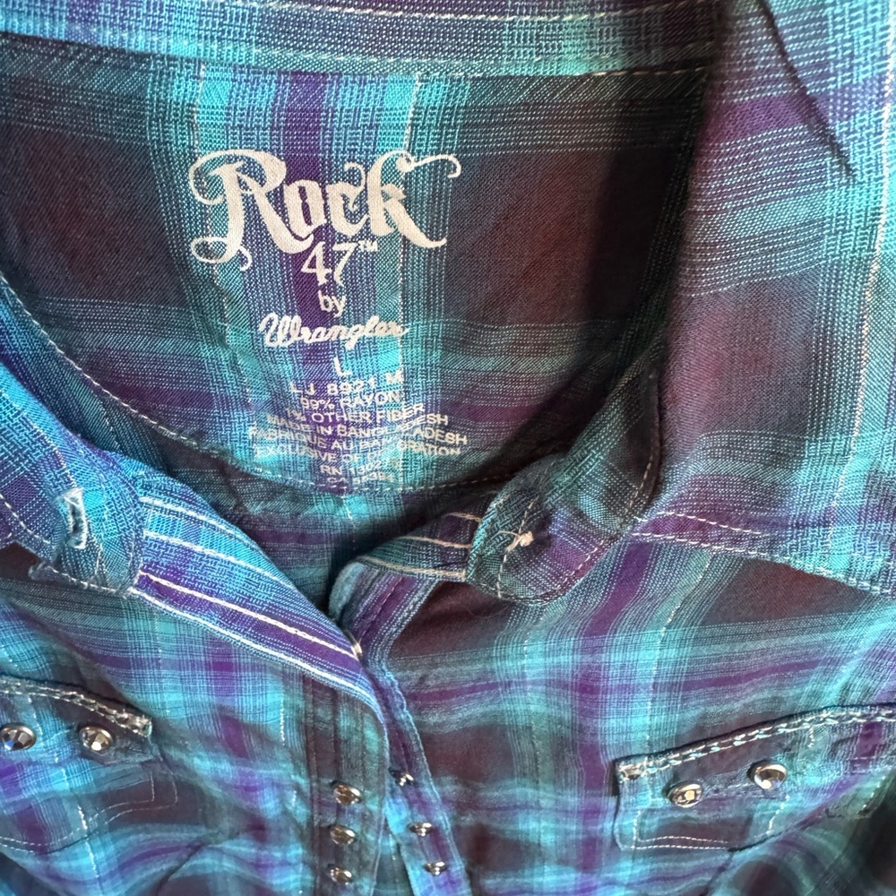 Wrangler Rock Women's Plaid Top - Blue and Purple